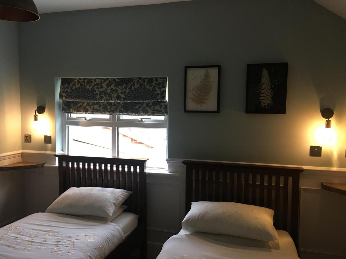 Twin Oaks Guest House Cadnam Екстер'єр фото