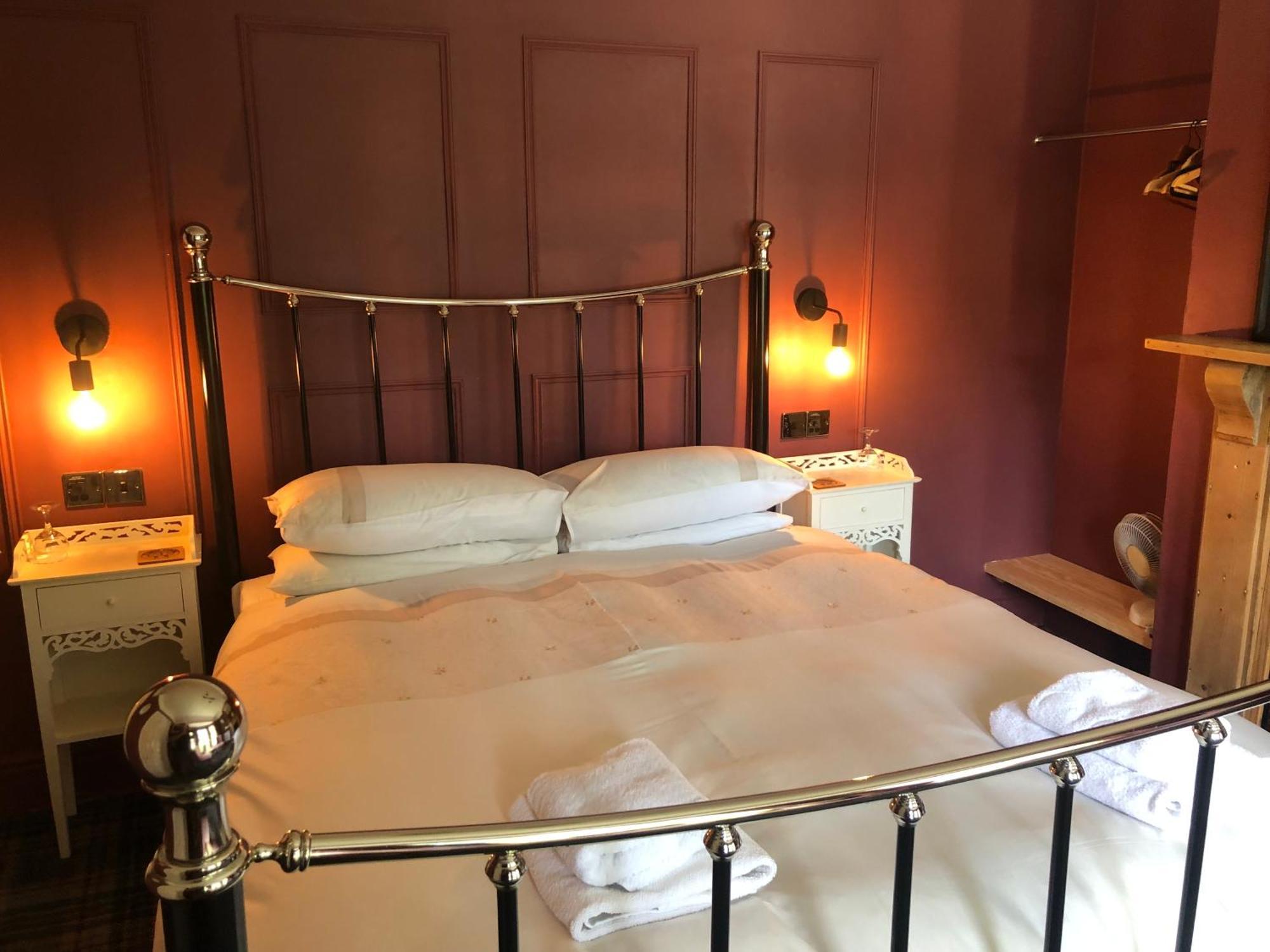 Twin Oaks Guest House Cadnam Екстер'єр фото