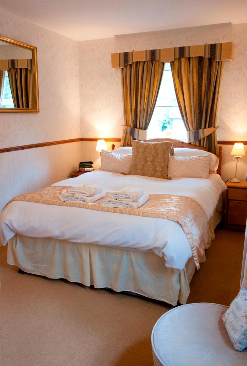 Twin Oaks Guest House Cadnam Екстер'єр фото